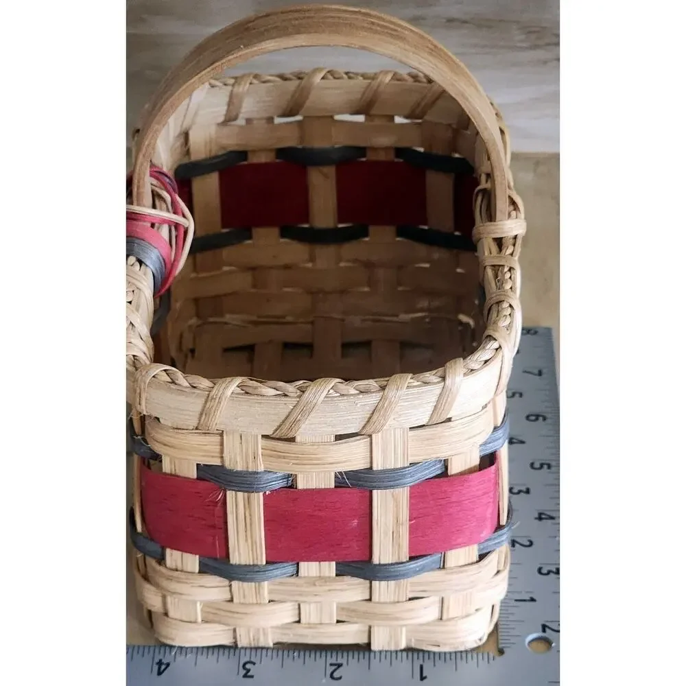 Vintage 2002 Small Woven Basket With Bow & Bell 7x4